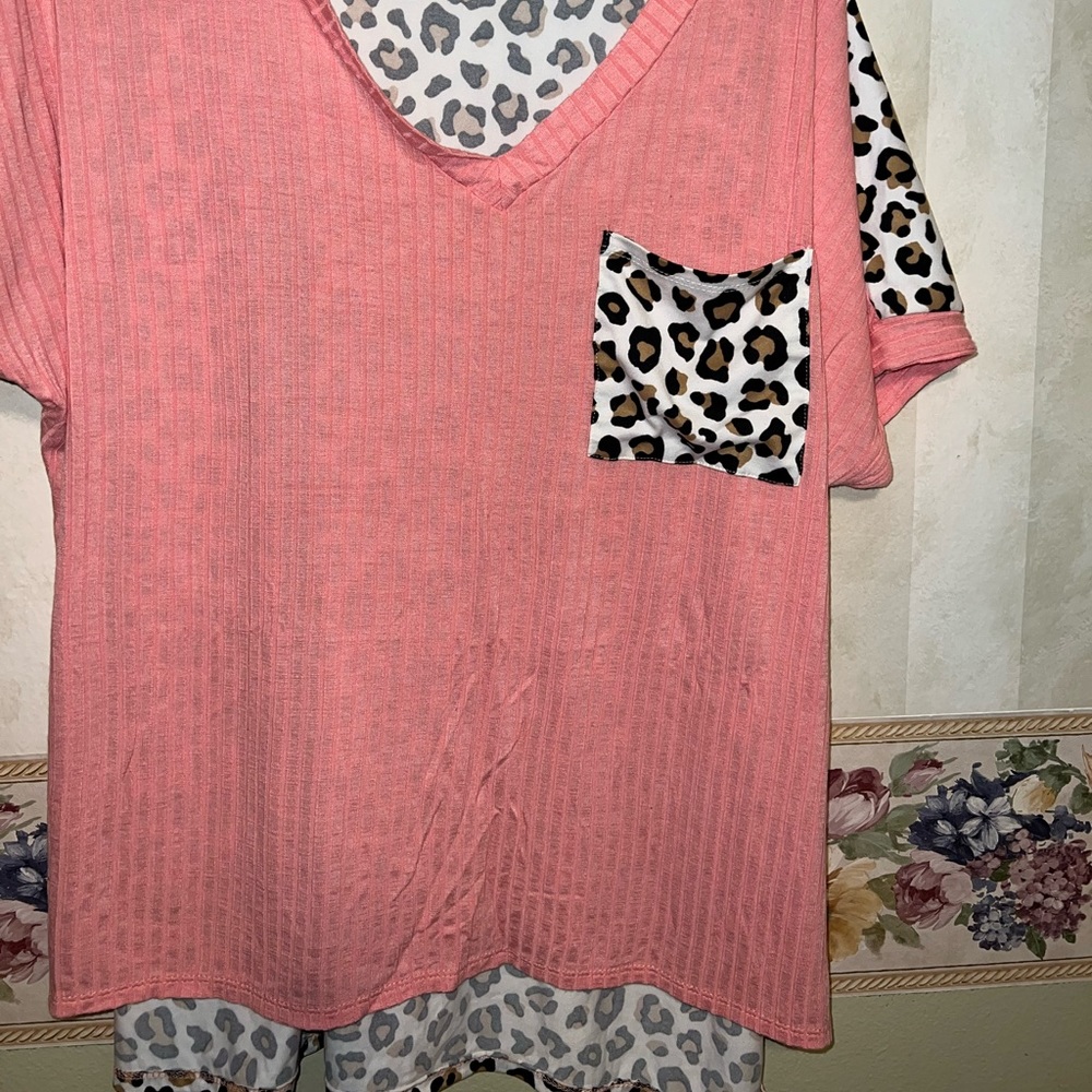 Haptics cheetah top